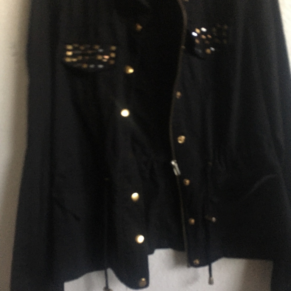 black jacket - Picture 4 of 5